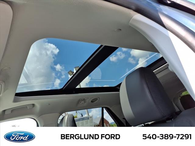 2025 Ford Explorer Active - Photo 6