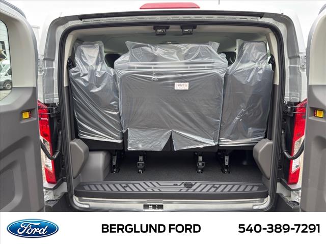 2025 Ford Transit XLT - Photo 7