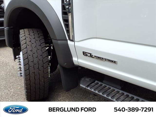 2025 Ford F-600 XL - Photo 7