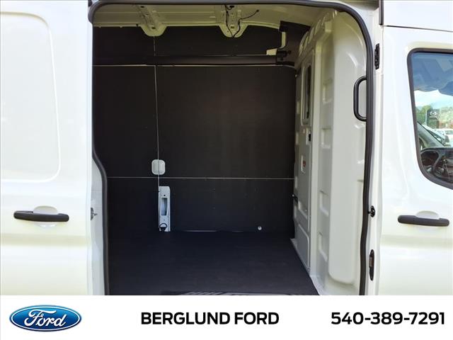 2025 Ford Transit Base w/11,000 lb. GVWR - Photo 7