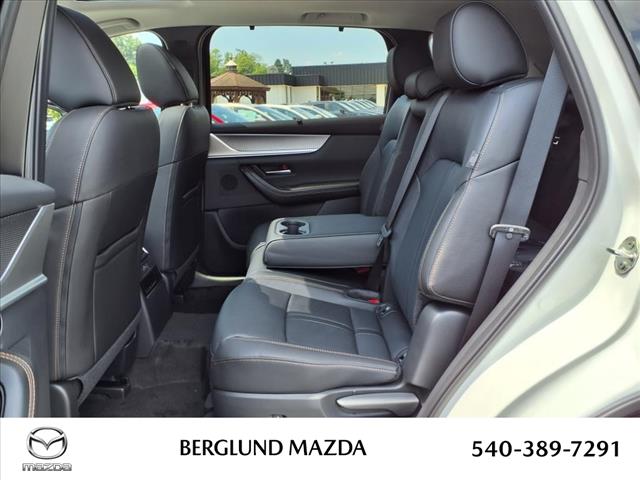 2025 Mazda CX-90 Preferred Package - Photo 7