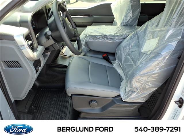 2025 Ford F-350 Super Duty XL - Photo 8