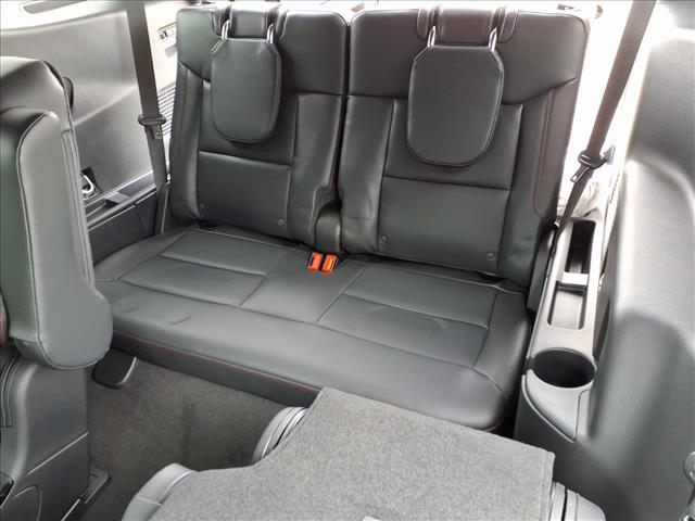 2025 Ford Explorer ST - Photo 8