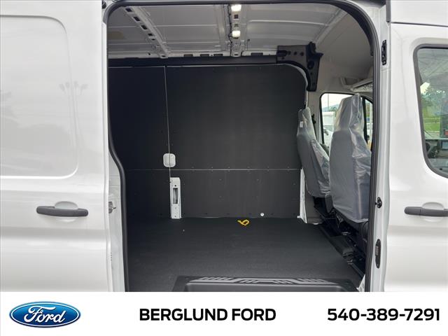 2025 Ford Transit Base - Photo 8