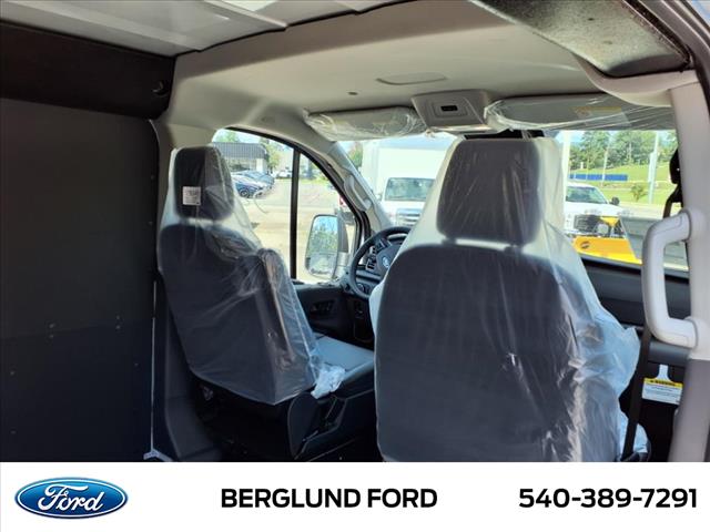 2025 Ford Transit Base - Photo 8