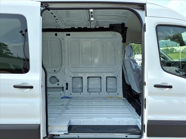 2025 Ford Transit Base - Photo 8