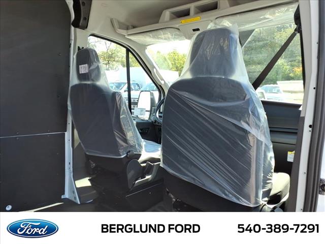 2025 Ford Transit Base - Photo 8