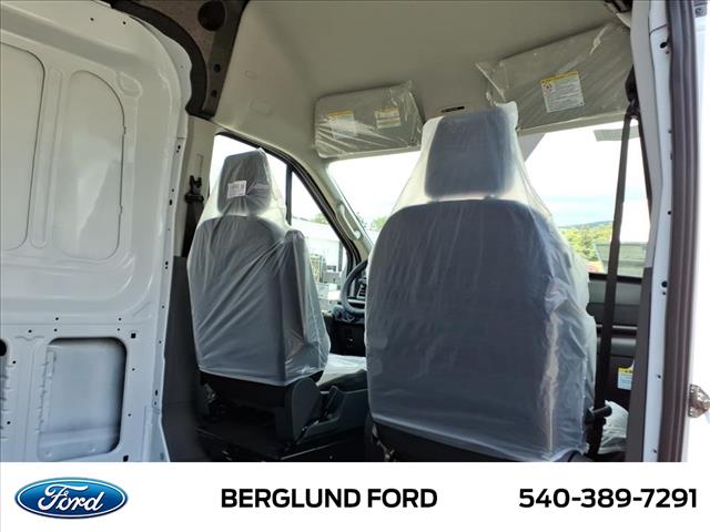 2025 Ford Transit Base - Photo 8