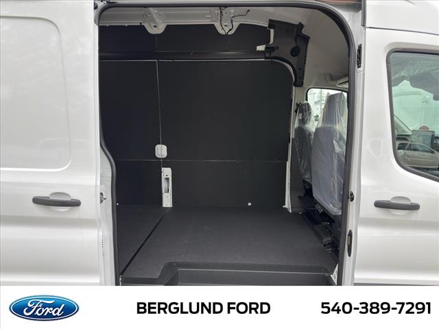 2025 Ford Transit Base - Photo 8