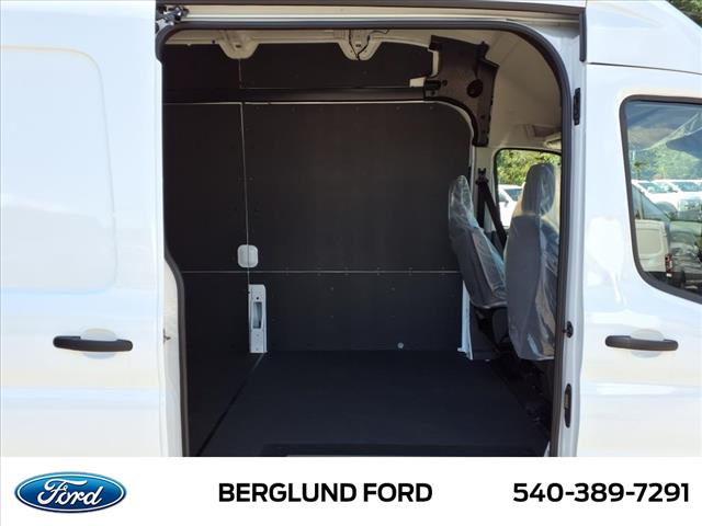 2025 Ford Transit 350 - Photo 8