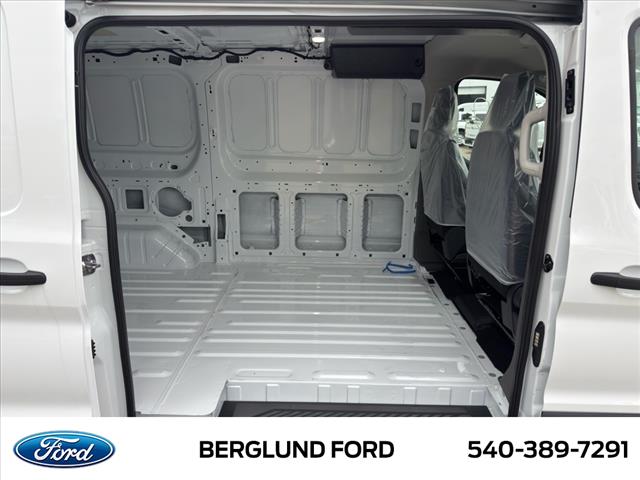 2025 Ford Transit Base - Photo 8