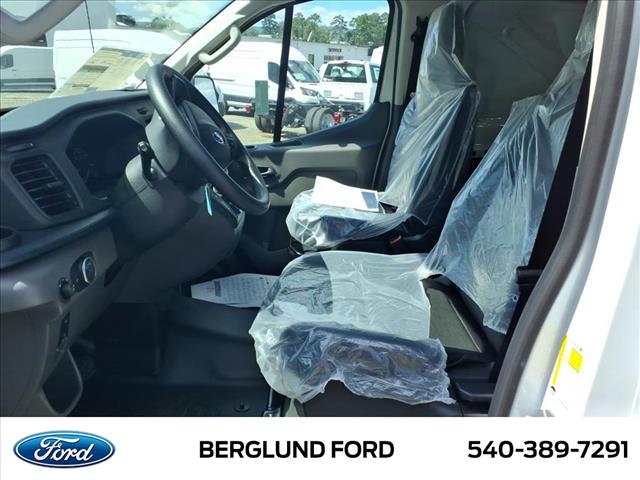 2025 Ford Transit Base - Photo 8