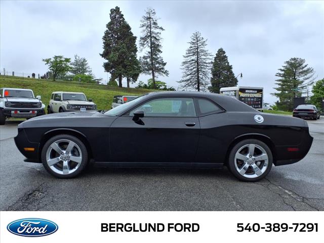2011 Dodge Challenger SE - Photo 8