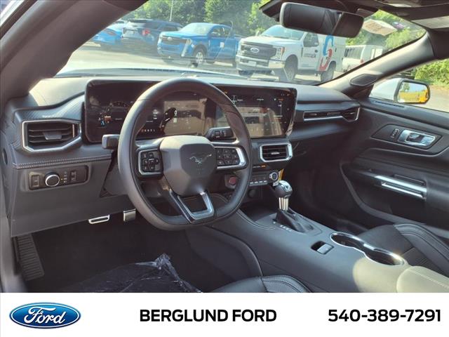 2025 Ford Mustang EcoBoost Premium - Photo 9