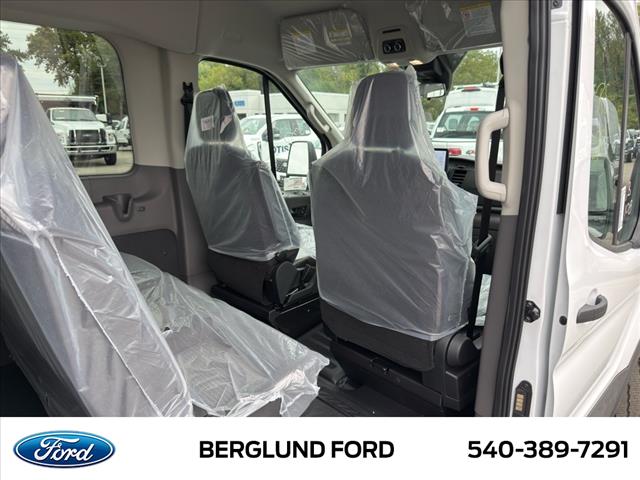 2025 Ford Transit XL - Photo 9