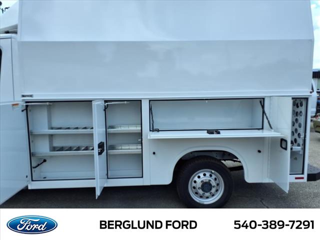2024 Ford Transit 350 - Photo 9