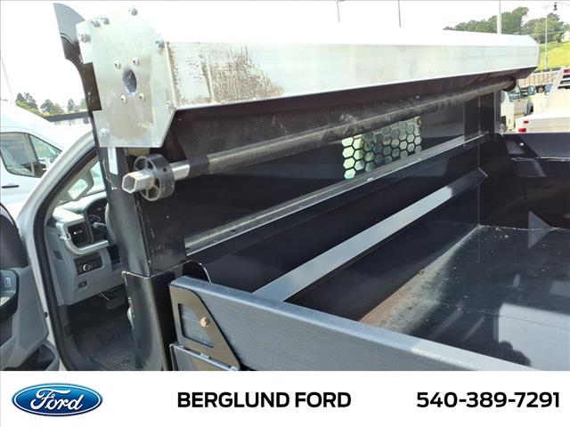 2025 Ford F-550 XL - Photo 9