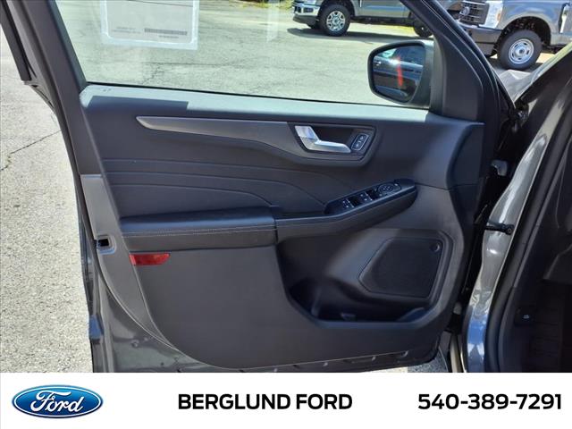 2025 Ford Escape Plug-In Hybrid PHEV - Photo 9