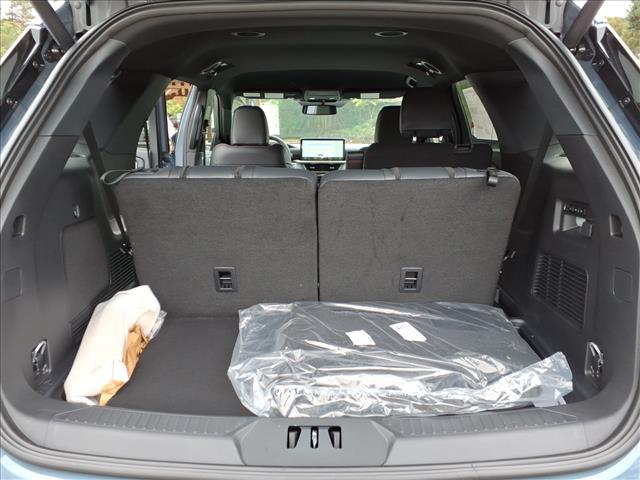 2025 Ford Explorer ST - Photo 9