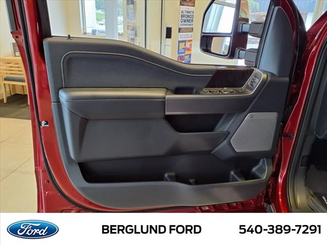 2025 Ford F-250 Super Duty LARIAT - Photo 9