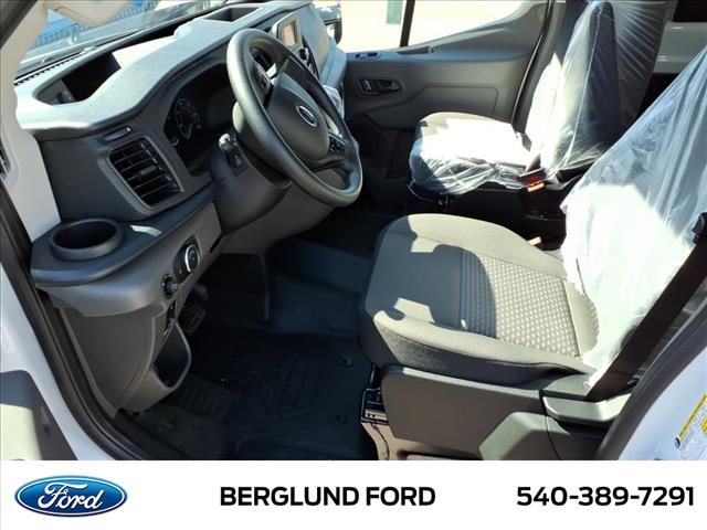 2025 Ford Transit Base - Photo 9