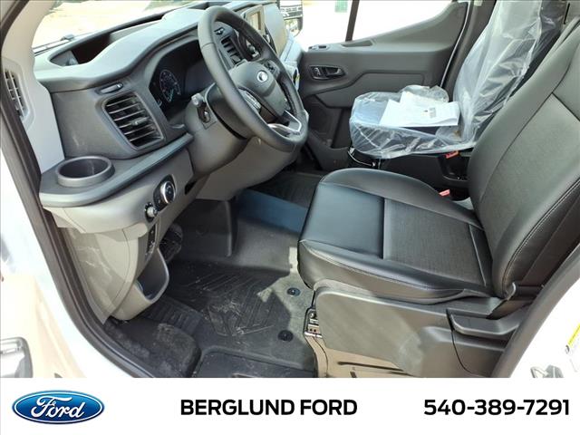 2025 Ford Transit Base - Photo 9