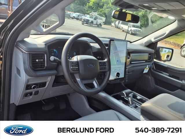 2025 Ford F-150 Lightning Flash - Photo 9