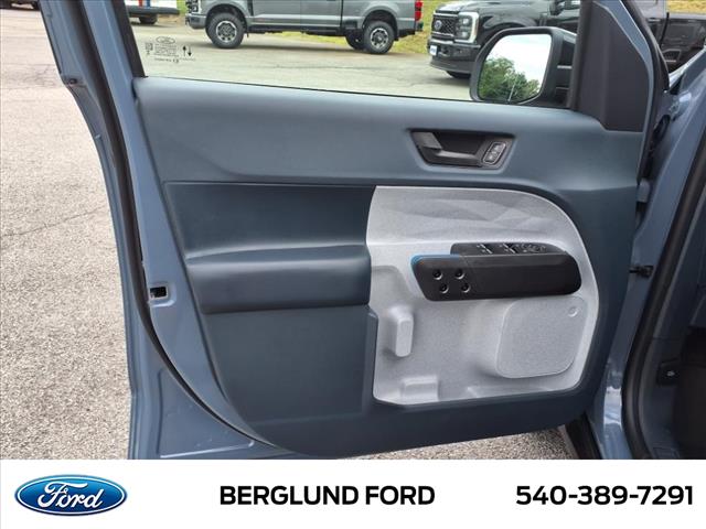 2025 Ford Maverick XLT - Photo 9