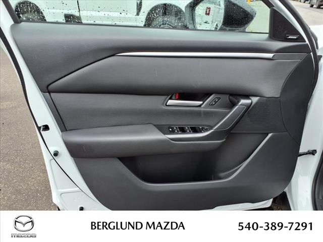 2025 Mazda CX-50 2.5 S Premium Package - Photo 9