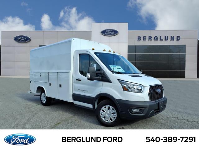 2025 Ford Transit Base
