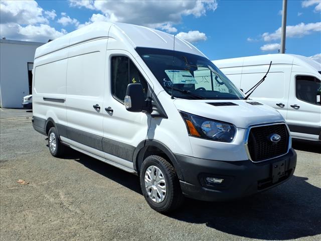 2025 Ford Transit Base