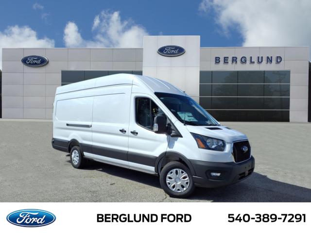 2025 Ford Transit Base