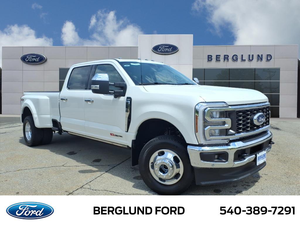 2026 Ford Super Duty F-350 Lariat