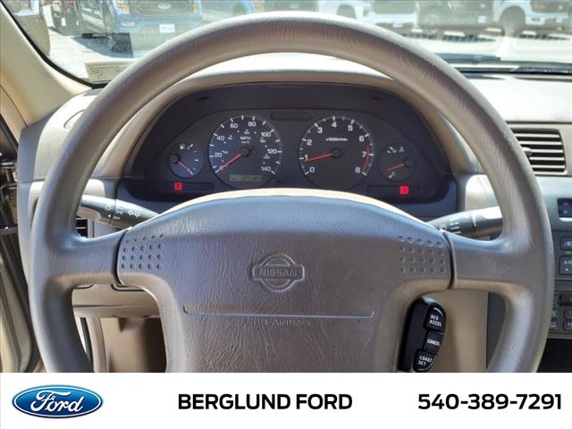 1999 Nissan Maxima