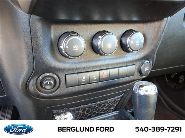 2018 Jeep Wrangler JK Unlimited Golden Eagle