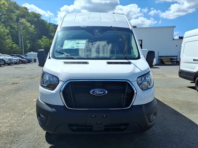 2025 Ford Transit Base