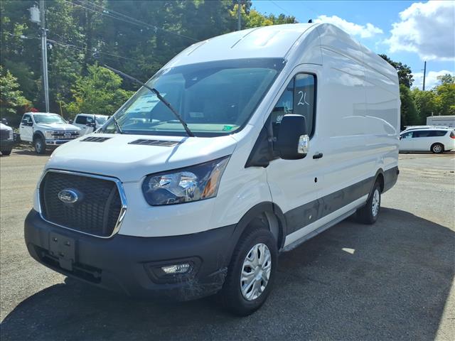 2025 Ford Transit Base