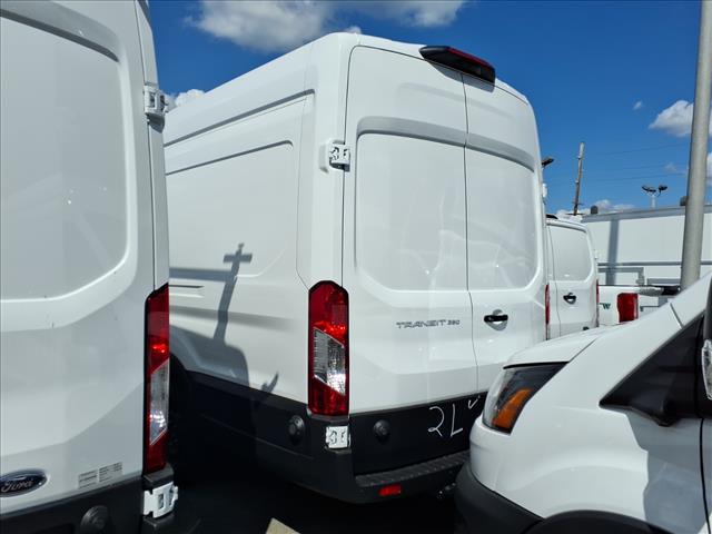 2025 Ford Transit Base