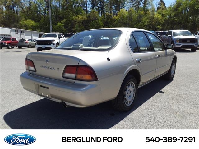 1999 Nissan Maxima