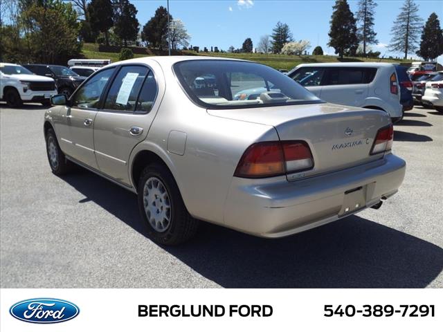 1999 Nissan Maxima