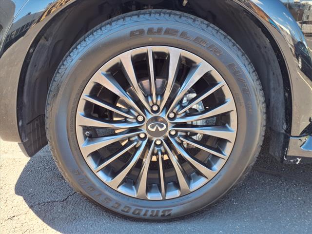 2023 INFINITI QX80 Sensory