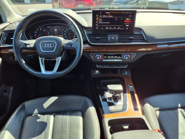 2023 Audi Q5 quattro Premium 40 TFSI