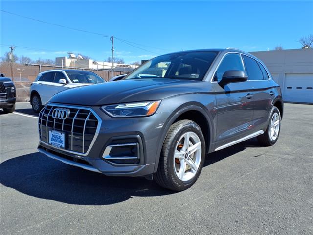 2023 Audi Q5 quattro Premium 40 TFSI