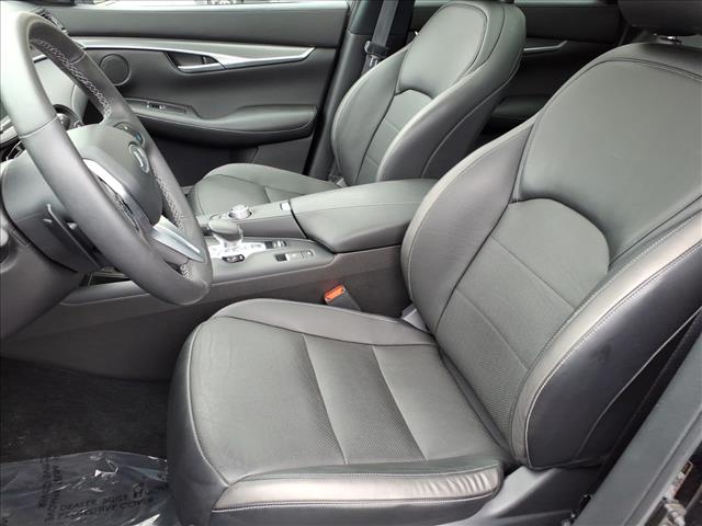 2022 INFINITI QX50 Luxe