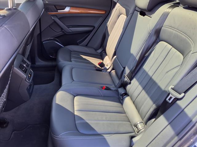 2023 Audi Q5 quattro Premium 40 TFSI