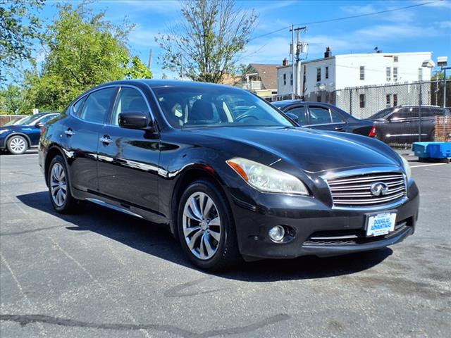2013 INFINITI M37 x