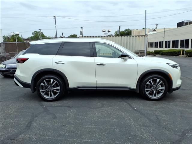 2025 INFINITI QX60 Luxe