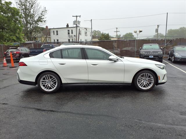 2024 BMW 5 Series 530i xDrive