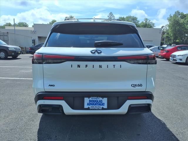 2025 INFINITI QX60 Luxe