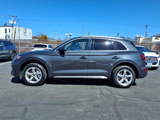 2023 Audi Q5 quattro Premium 40 TFSI